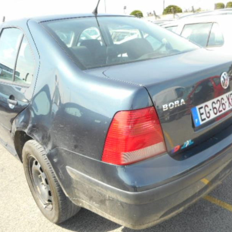 Etrier avant gauche (freinage) VOLKSWAGEN BORA Photo n°4