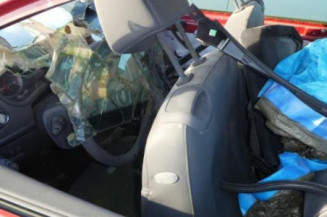 Pretensionneur de ceinture avant droit RENAULT CLIO 3