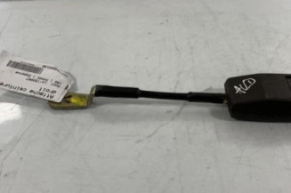 Attache ceinture avant droit AUDI 100 1