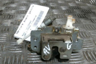 Serrure avant gauche AUDI 100 1 Photo n°1
