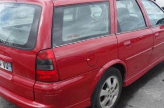 Ceinture arriere gauche OPEL VECTRA B