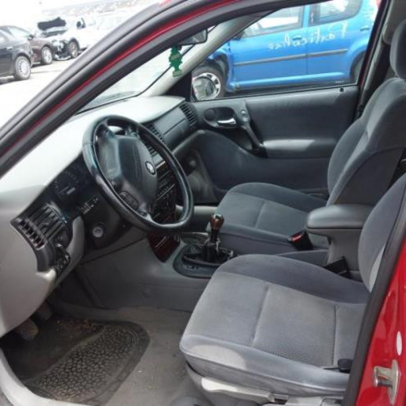 Ceinture arriere gauche OPEL VECTRA B Photo n°8