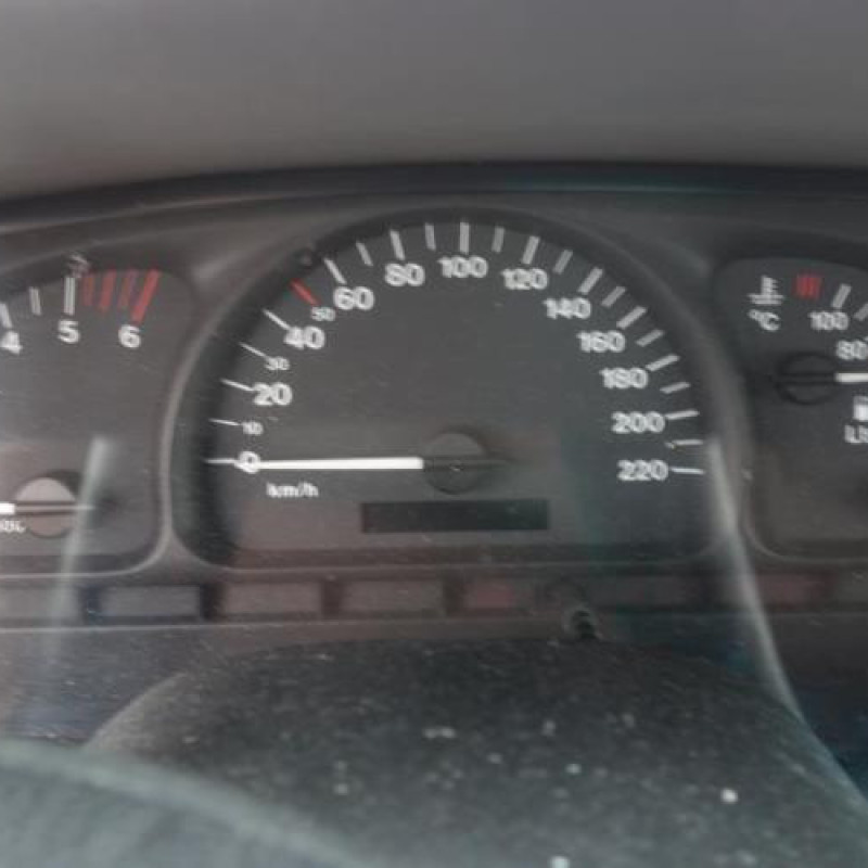 Ceinture arriere gauche OPEL VECTRA B Photo n°11