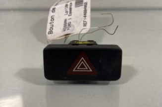 Bouton de warning NISSAN PIXO Photo n°1