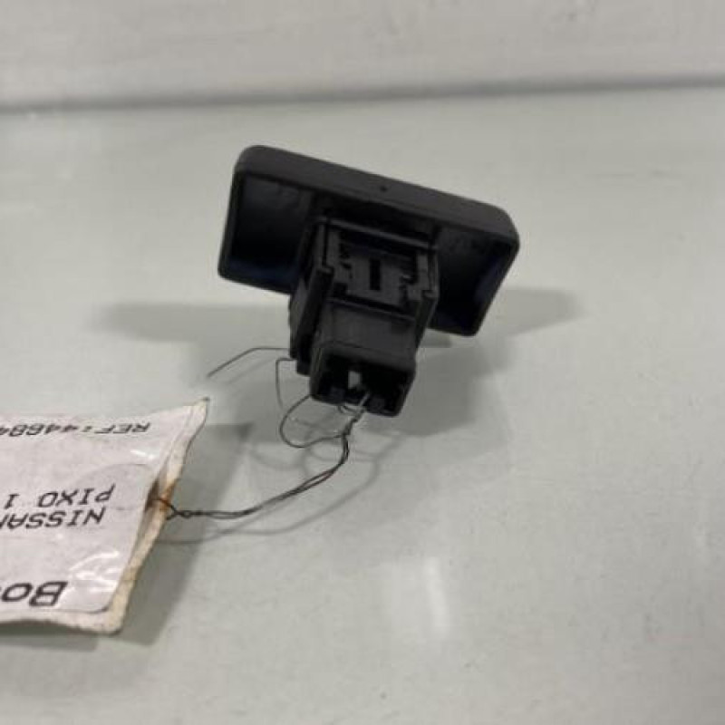 Bouton de warning NISSAN PIXO Photo n°3