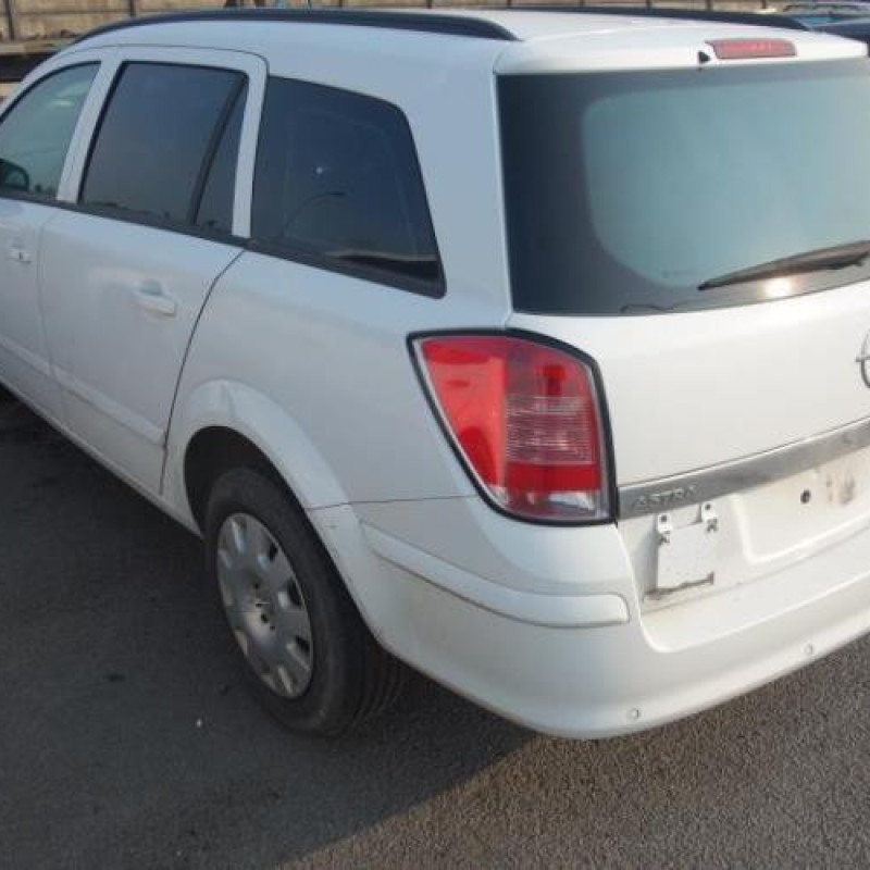 Ceinture arriere gauche OPEL ASTRA H Photo n°7
