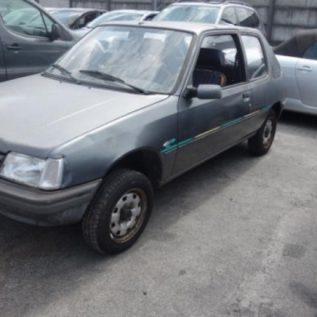 Custode arriere gauche PEUGEOT 205