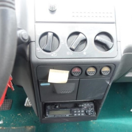 Custode arriere gauche PEUGEOT 205 Photo n°4