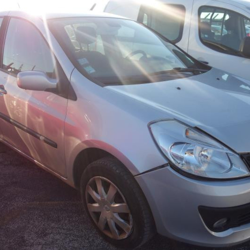 Bloc ABS (freins anti-blocage) RENAULT CLIO 3 Photo n°5