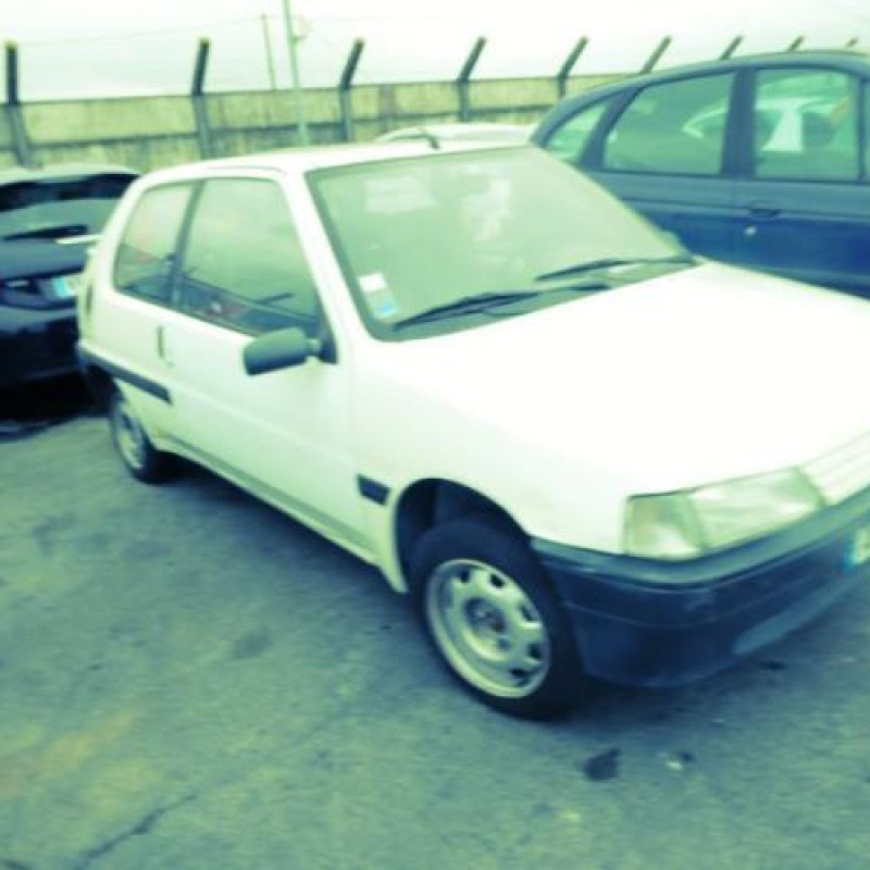 Ceinture arriere gauche PEUGEOT 106 Photo n°5