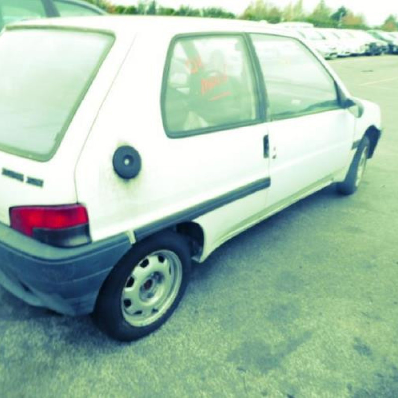 Ceinture arriere gauche PEUGEOT 106 Photo n°6