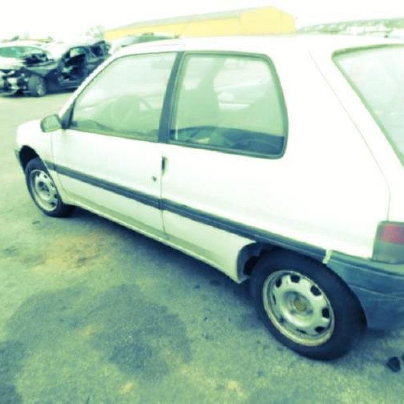 Ceinture arriere gauche PEUGEOT 106 Photo n°7