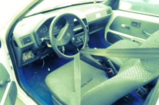 Ceinture arriere gauche PEUGEOT 106