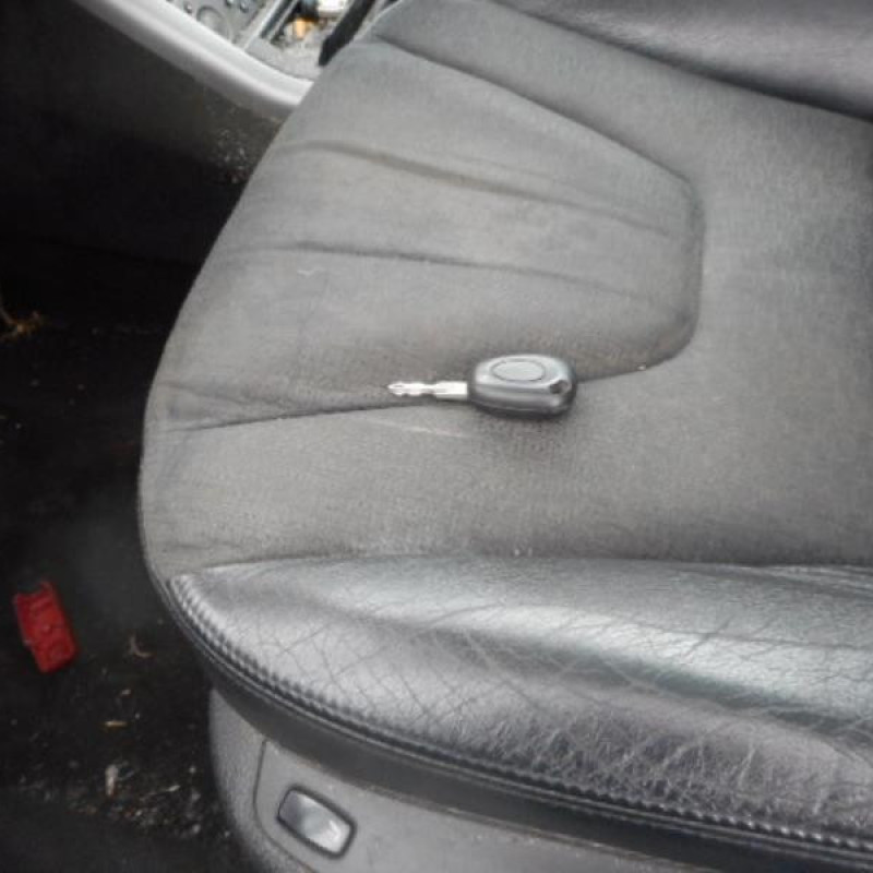 Etrier avant gauche (freinage) RENAULT AVANTIME Photo n°8