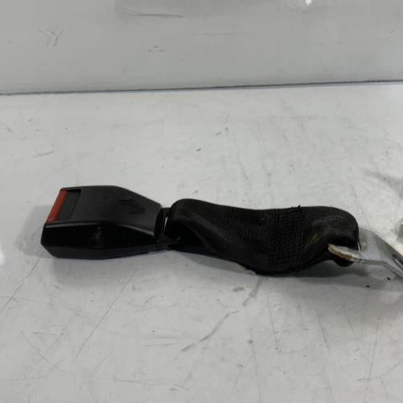 Attache ceinture arriere gauche RENAULT R9 Photo n°3