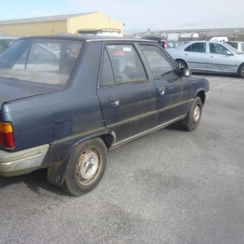 Etrier avant gauche (freinage) RENAULT R9 Photo n°3