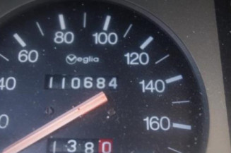 Etrier avant gauche (freinage) RENAULT R9