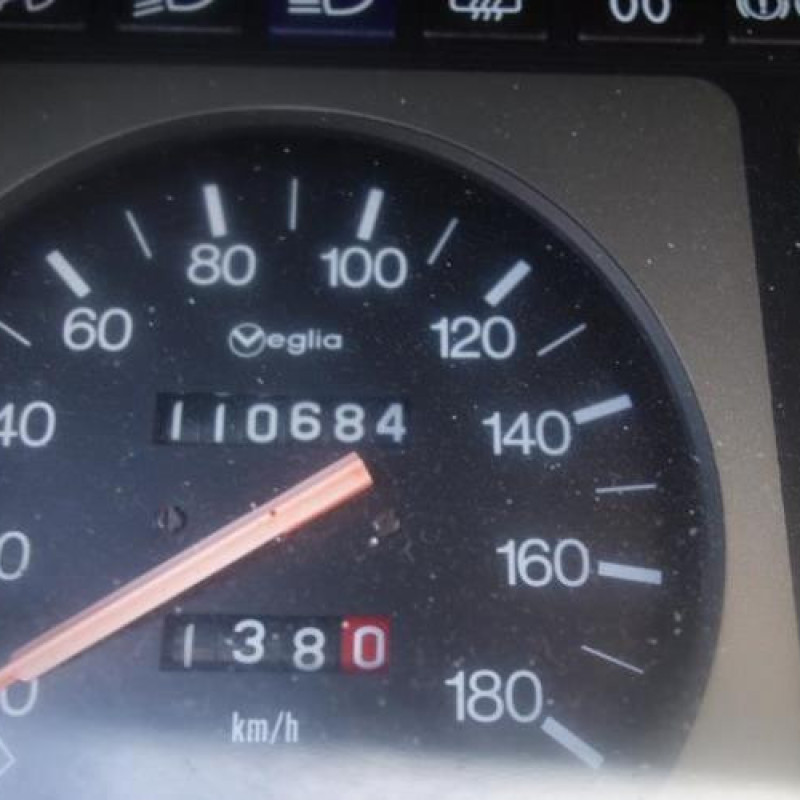 Etrier avant gauche (freinage) RENAULT R9 Photo n°9