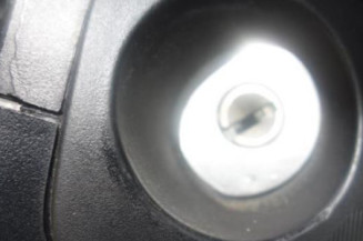 Etrier avant gauche (freinage) RENAULT R9