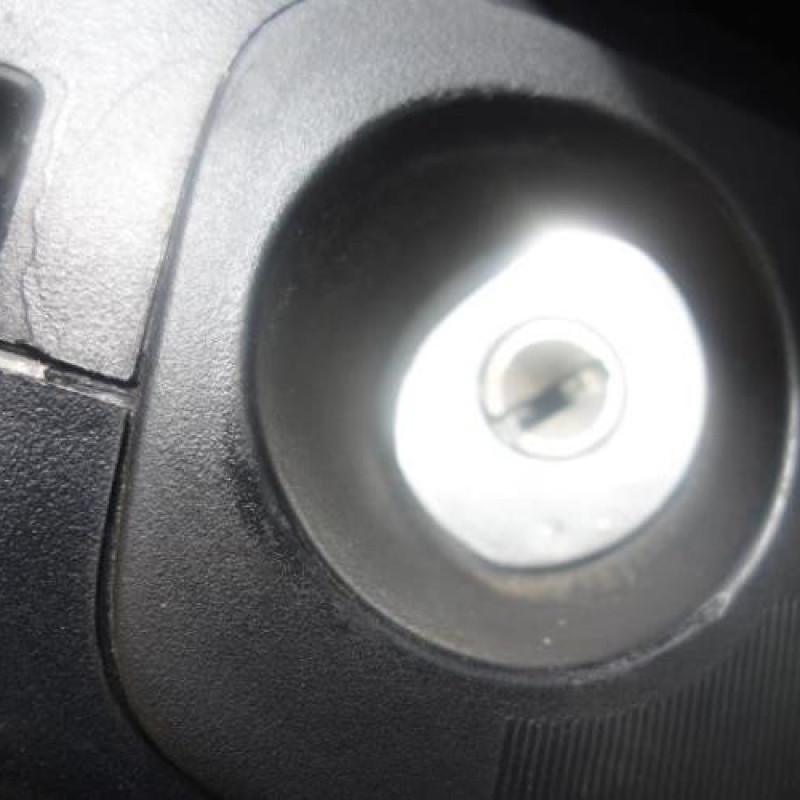 Etrier avant gauche (freinage) RENAULT R9 Photo n°11