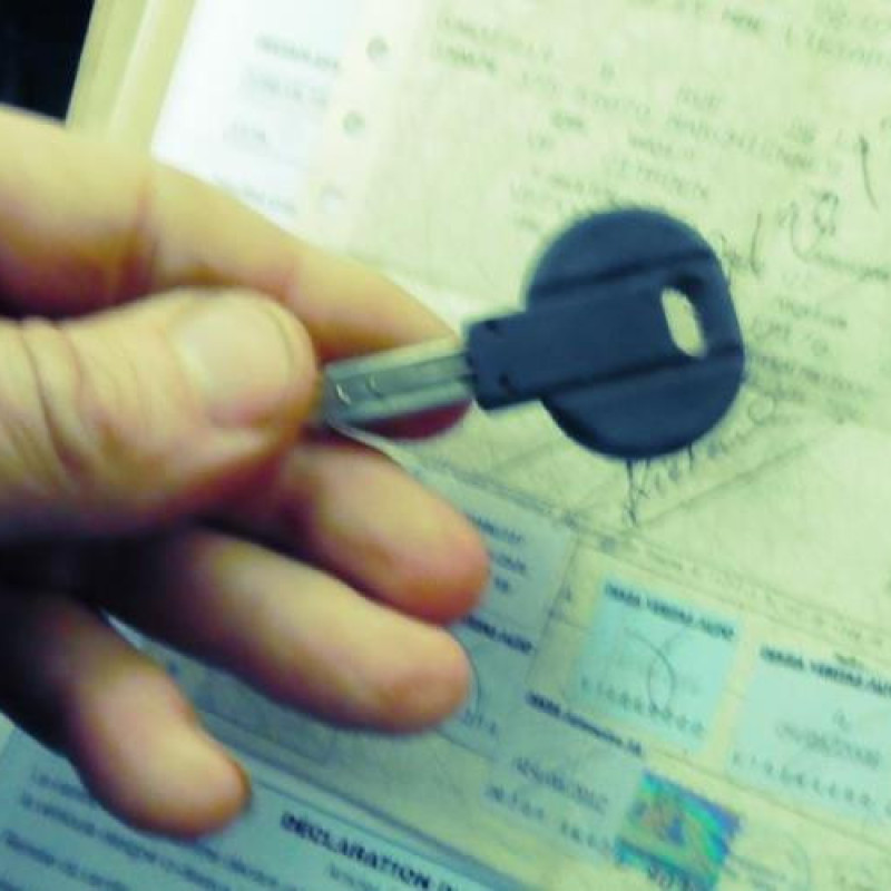 Attache ceinture avant droit CITROEN XANTIA Photo n°14