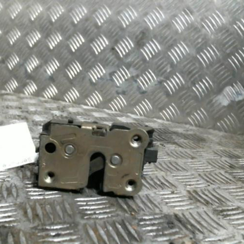 Serrure arriere droit RENAULT CLIO 1 Photo n°1