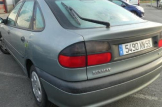 Etrier avant droit (freinage) RENAULT LAGUNA 1