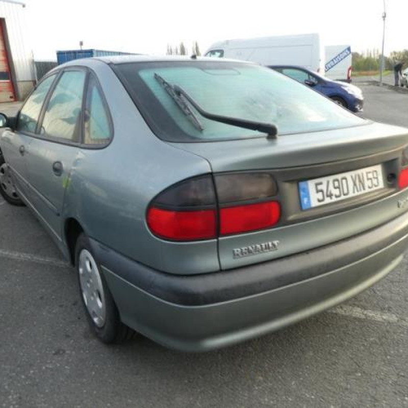 Etrier avant droit (freinage) RENAULT LAGUNA 1 Photo n°4