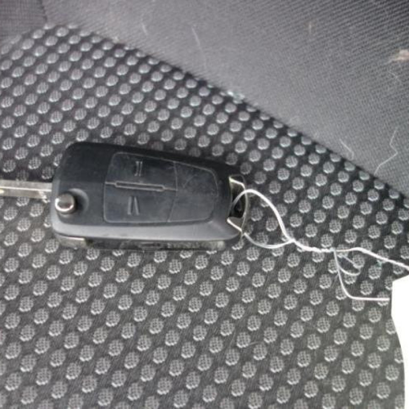 Debitmetre OPEL CORSA D Photo n°16