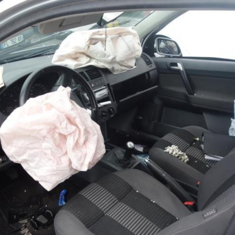 Ceinture arriere gauche VOLKSWAGEN POLO 4 Photo n°8