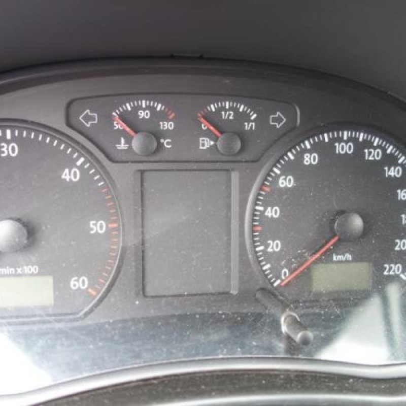 Ceinture arriere gauche VOLKSWAGEN POLO 4 Photo n°9