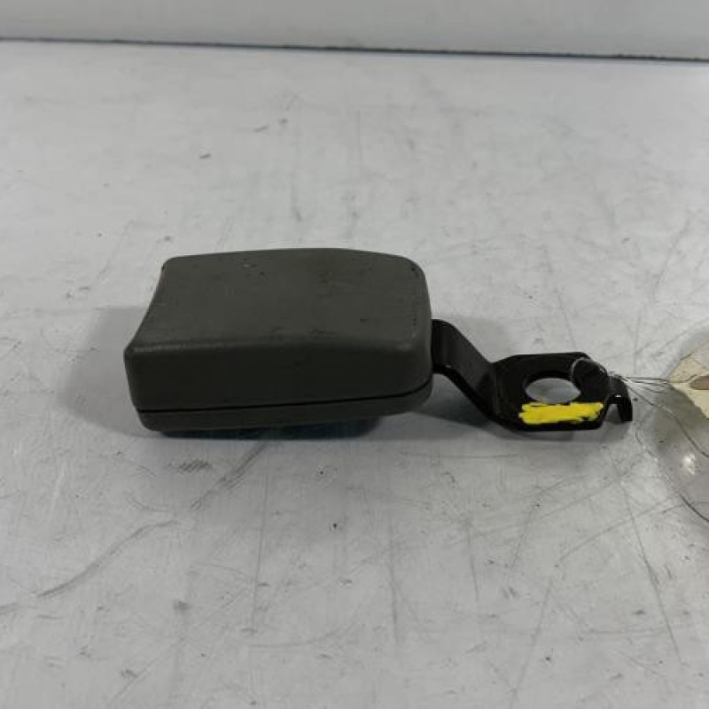 Attache ceinture avant droit NISSAN MICRA 2 Photo n°1