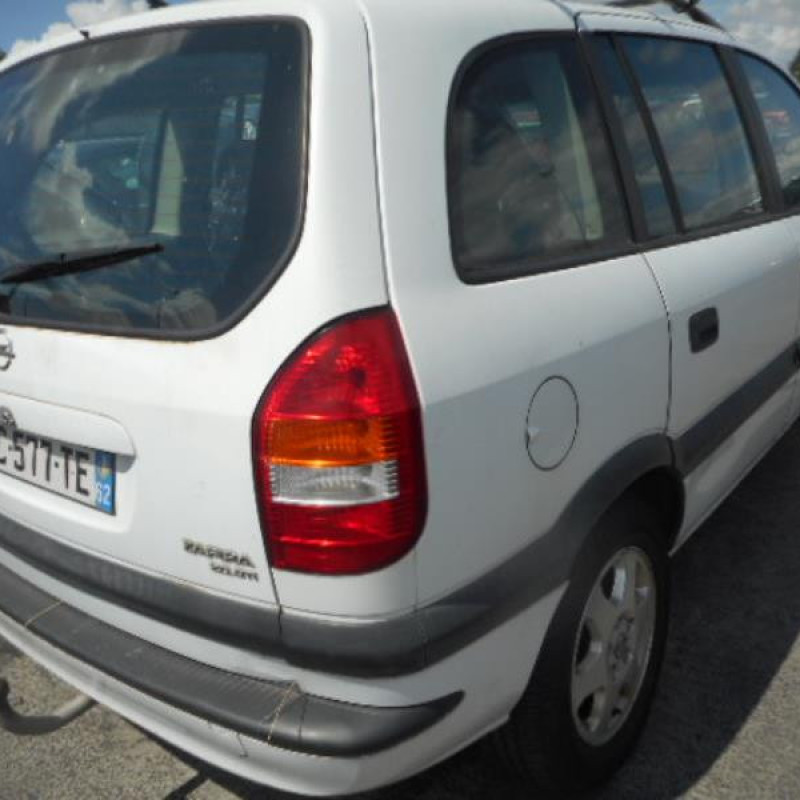 Trappe d'essence OPEL ZAFIRA A Photo n°5