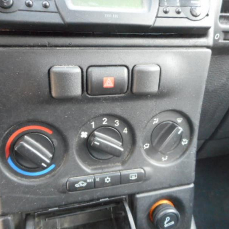 Trappe d'essence OPEL ZAFIRA A Photo n°8