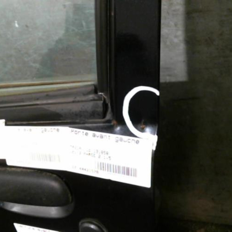Porte avant gauche MAZDA 121 3 Photo n°2