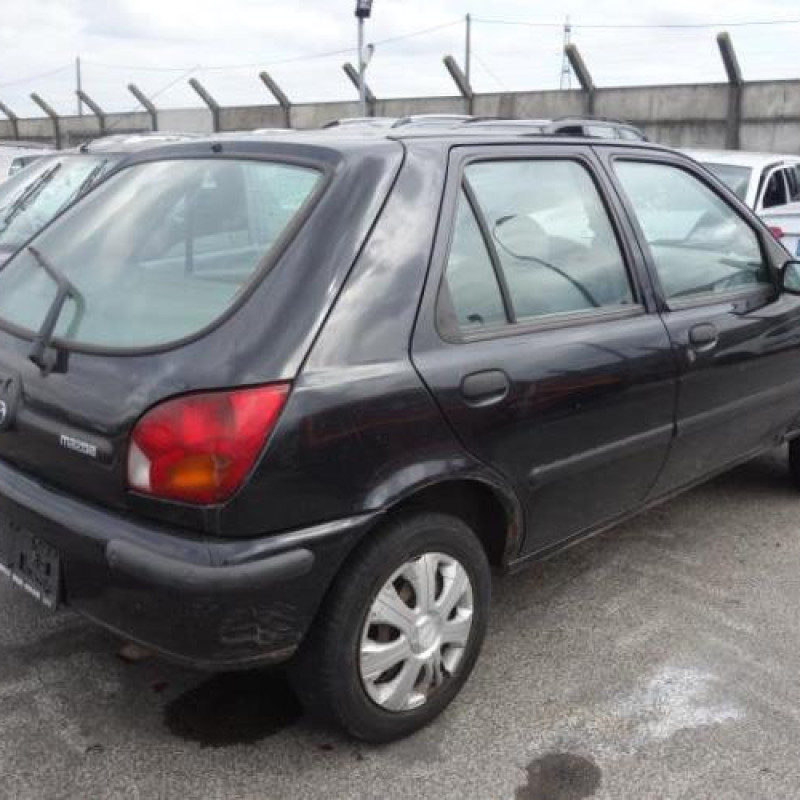 Porte avant gauche MAZDA 121 3 Photo n°6