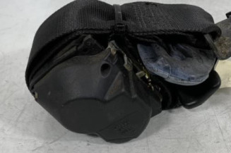 Ceinture arriere droit MAZDA 121 3 Photo n°1