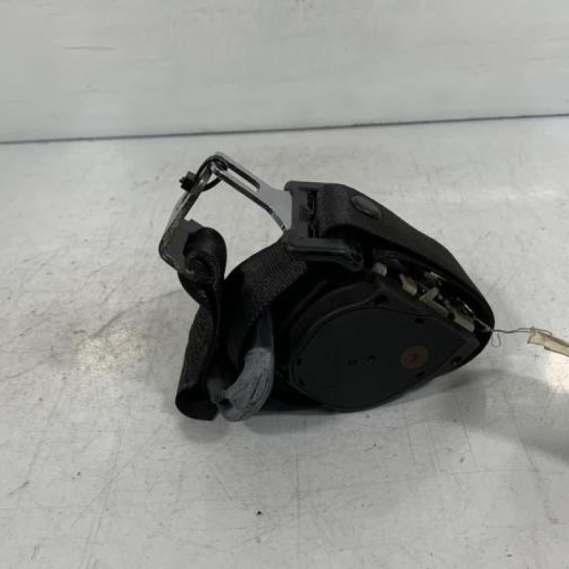 Ceinture arriere gauche MAZDA 121 3 Photo n°3