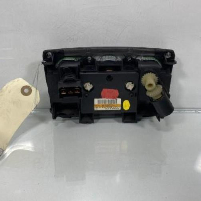 Commande chauffage MAZDA 121 3 Photo n°3