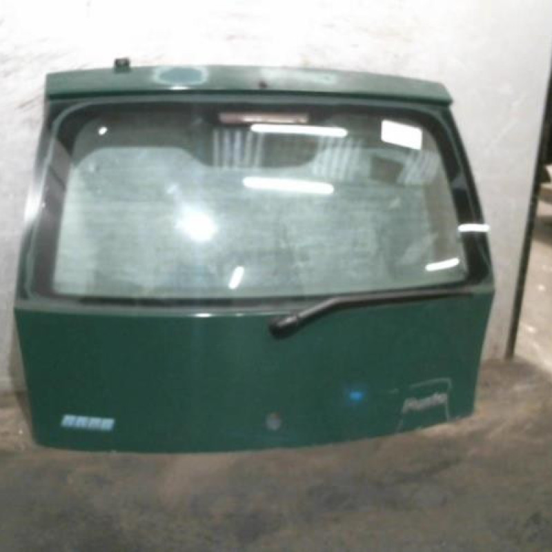 Malle/Hayon arriere FIAT PUNTO 2 Photo n°1