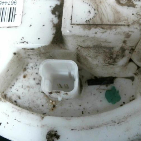 Pompe à carburant PEUGEOT 208 1