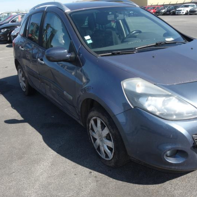 Trappe d'essence RENAULT CLIO 3 Photo n°7