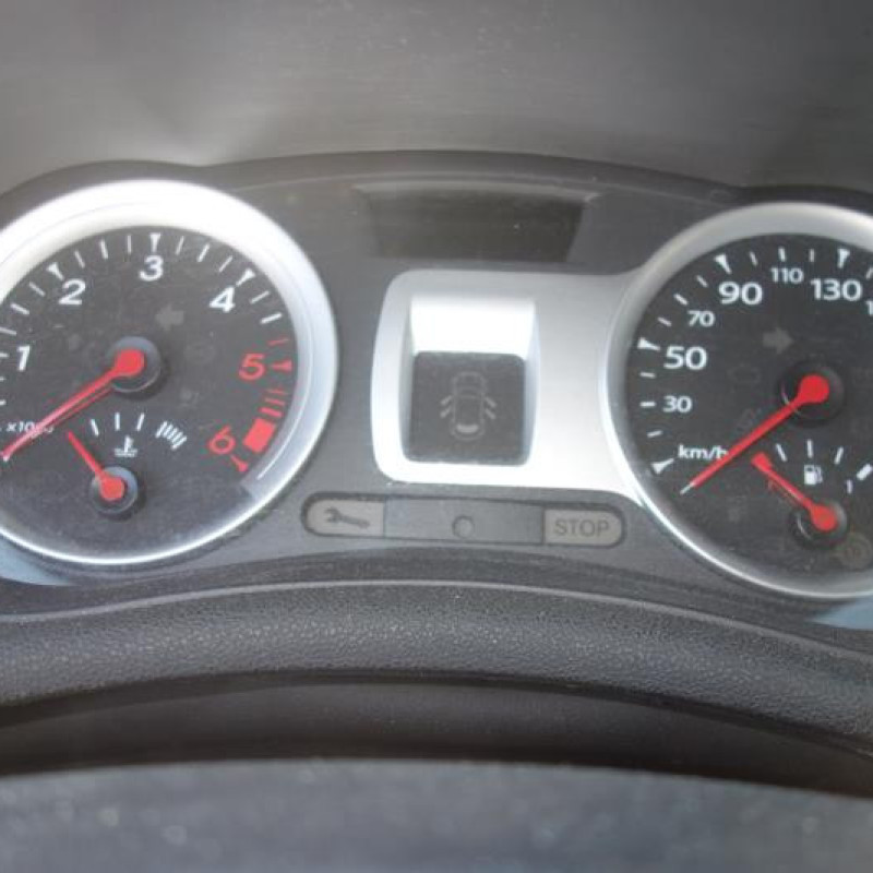 Trappe d'essence RENAULT CLIO 3 Photo n°13