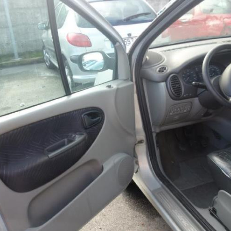 Amortisseur avant droit RENAULT SCENIC 1 Photo n°5
