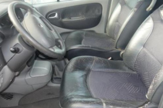 Amortisseur avant droit RENAULT SCENIC 1