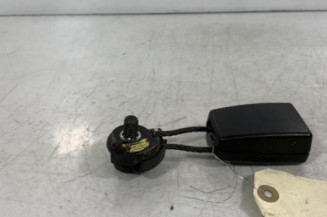 Attache ceinture arriere droit VOLKSWAGEN GOLF PLUS