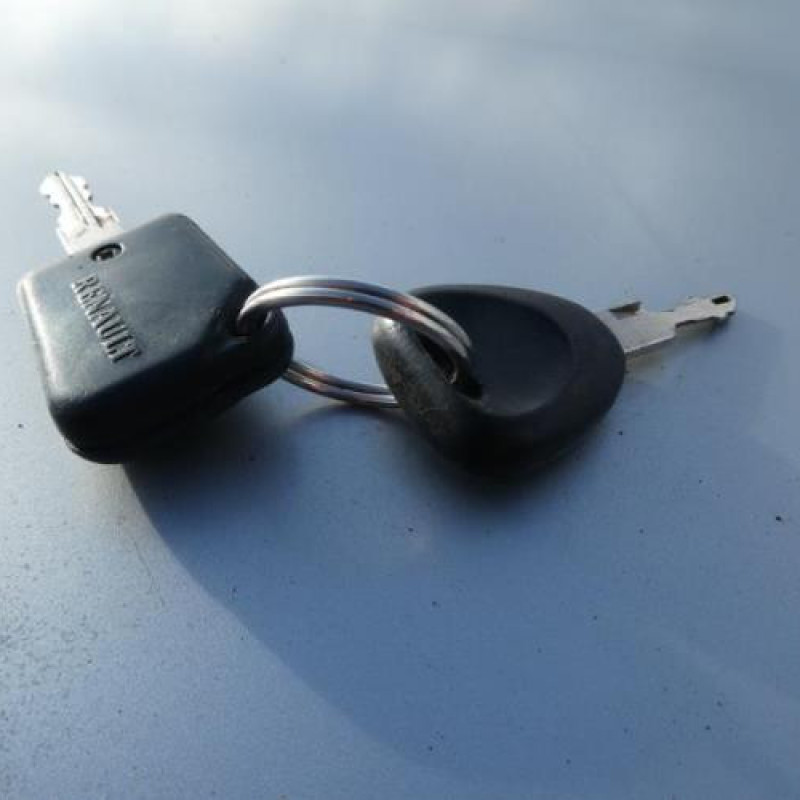 Optique avant principal droit (feux)(phare) RENAULT MEGANE 1 Photo n°11