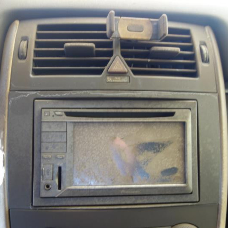 Air bag conducteur MERCEDES CLASSE B 245 Photo n°9