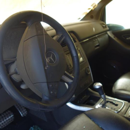Etrier avant gauche (freinage) MERCEDES CLASSE B 245