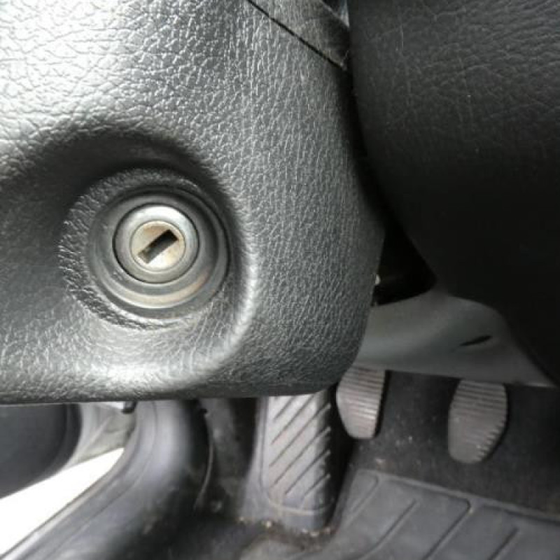Bras essuie glace arriere PEUGEOT 406 Photo n°8
